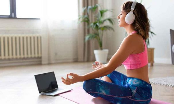 Top Your Workouts with Online Fitness Experts and Wireless Music - 2
