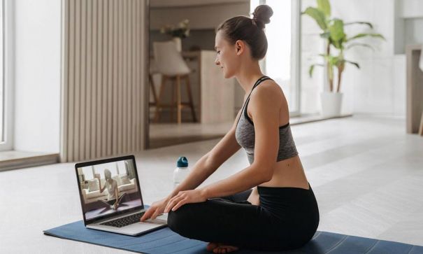 Train Female Clients Remotely with a Virtual Fitness and Management Software - 2