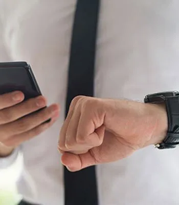 Can Your Smartphone Help You Better Manage Your Time And Clients? The Answer Is Yes
