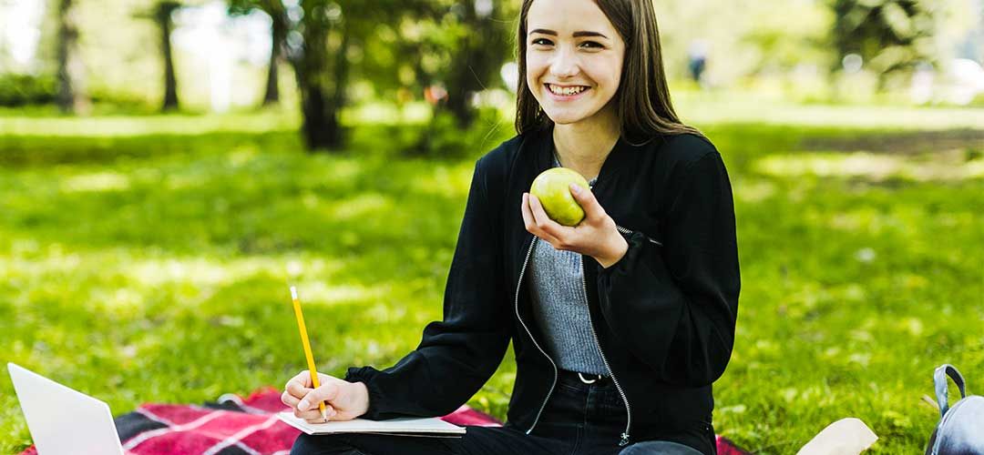 Why Is Healthy Eating Important For College Students?