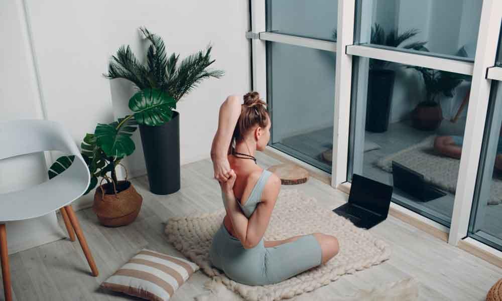 Let an Online Expert Show You How to Do Yoga the RIGHT way! - 3